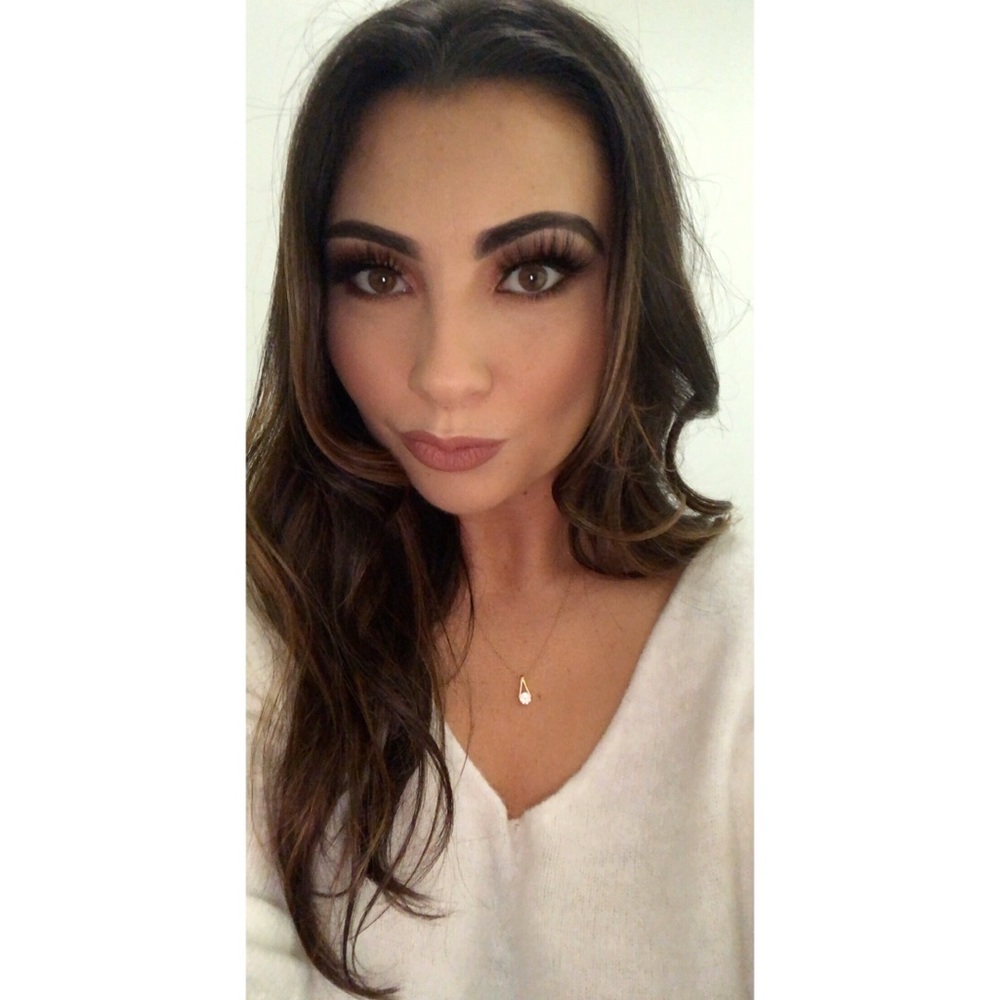 Meet your Posher, Dana